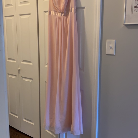 David’s Bridal soft pink v-back bridesmaids dress - Picture 10 of 12